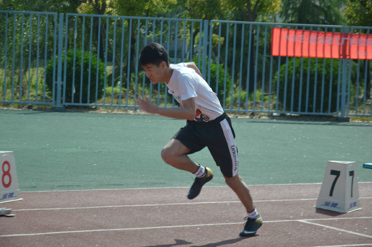 3.男子200米.JPG